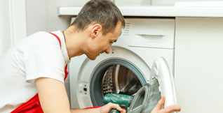 Expert Technicians & Genuine Parts